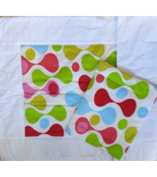 Figured child quilt with pillow