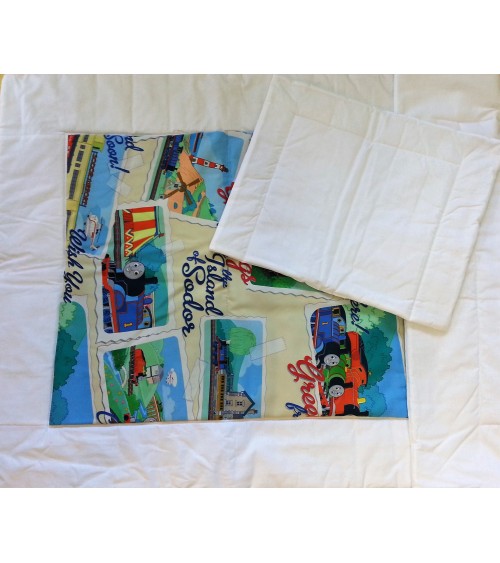 Locomotion figured child quilt with pillow