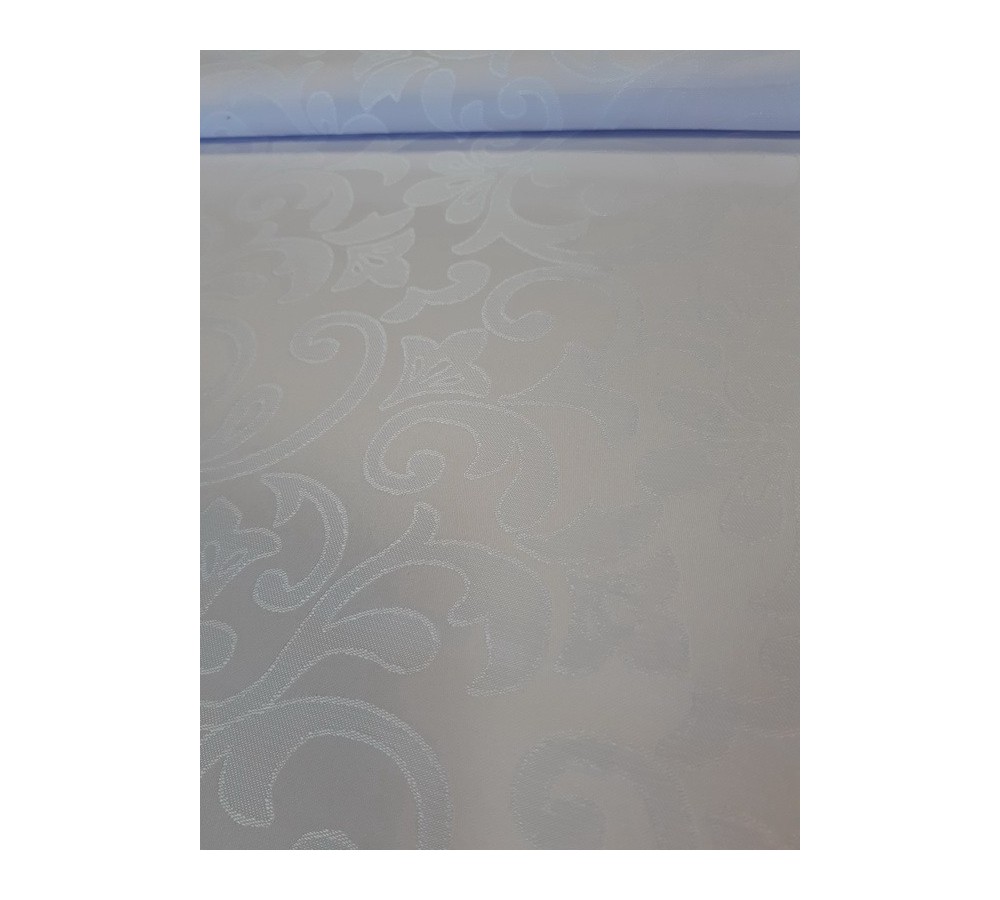 Fehér ferdepánntal szegett teflonos terítő 160x140 cm