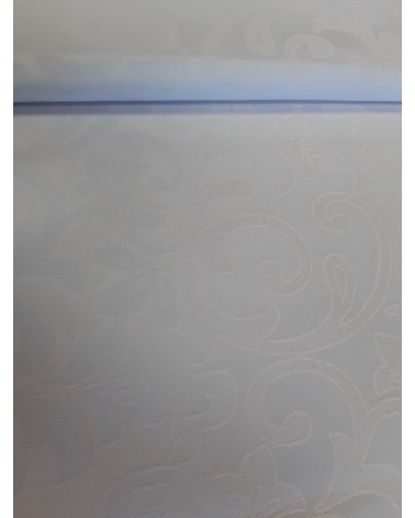 Fehér, ferdepánntal szegett teflonos terítő 200x140 cm