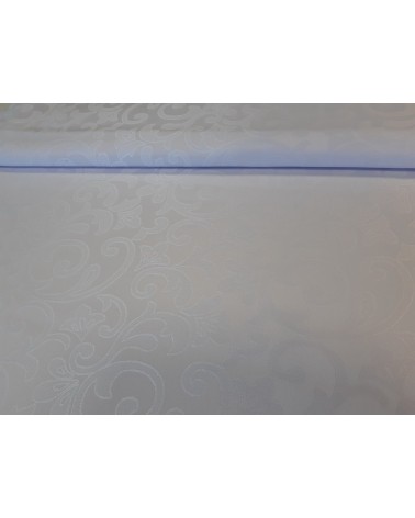 Fehér, ferdepánntal szegett teflonos terítő 220x140 cm
