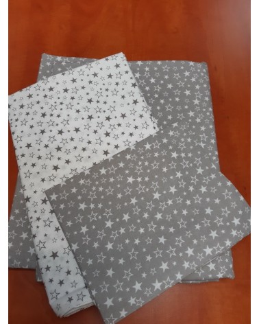Grey star figured bed sheet